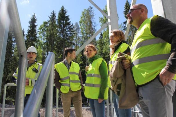 Maria Weimer besökte den nya biogasanläggningen i Forsbacka.