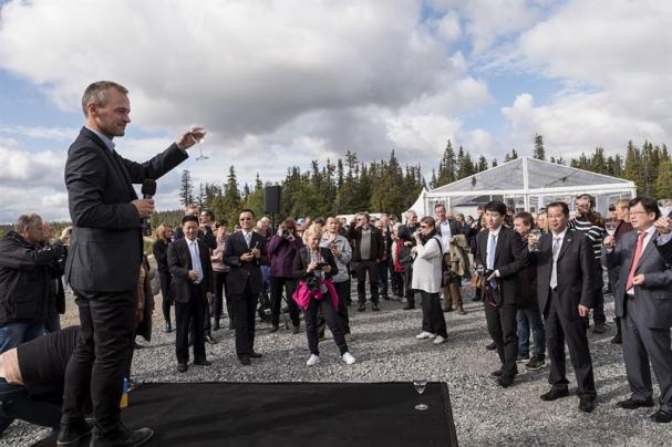 Mikael Lindmark, Blaikenvind, firar invigningen av Blaiken vindkraftpark med 160 gäster.