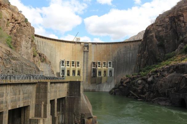 <span>Vattenkraftverket och dammen Cahora Bassa ligger i Zambezifloden i Moçambique. </span>