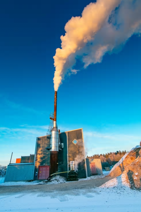 Solör Bioenergi köper Borgstena Energi och levererar nu fjärrvärme från anläggningen i Herrljunga.