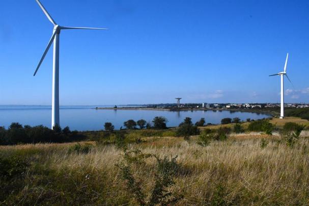 Nu vill Landskrona stad, E.ON och Landskrona Energi utreda om man kan komplettera den nuvarande elproduktionen med vindkraft på Gipsön med en solcellsproduktion.