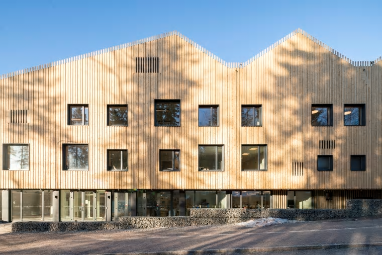 Skapaskolan är en av skolorna som får energi från solen.