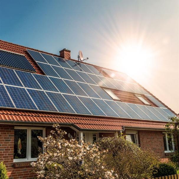 Sol - en populär energikälla bland svenskarna.