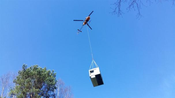 Helikopter flygning elnätstation Värmdö.