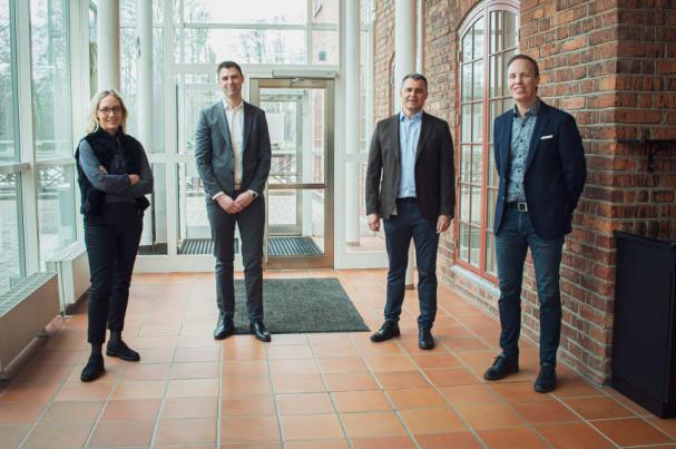 I bild: Elin Bertilsson, VD Nodena samt VD MittNät, Karlstad, David Hjälmgården, VD Fibra, Västerås, Johan Odensåker, tf VD Utsikt Bredband, Linköping, Peter Lilja, VD Kumbro, &Ouml;rebro.