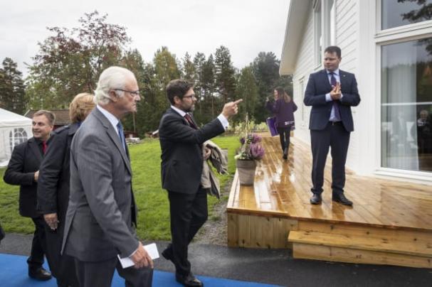 Det hus som Derome och A-hus uppfört för Skellefteå Krafts realtidsexperiment Zero Sun, gästades under onsdagen av H.M Konungen.