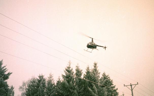 Att inspektera elledningar från helikopter går snabbt och kan förebygga problem redan innan de uppstår.