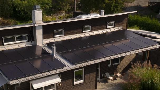 Exempel på en solcellsanläggning från Cellsolar.