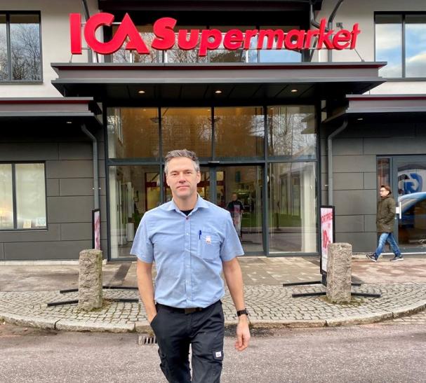 Daniel Hallberg, ICA-handlare.