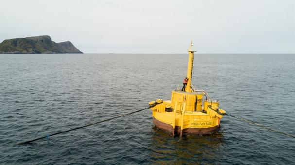 Waves4Powers vågkraftsystem består av WaveEL bojen, en kopplingshubb samt specialutvecklade marina kablar som går från bojen till hubben och från hubben in till land.