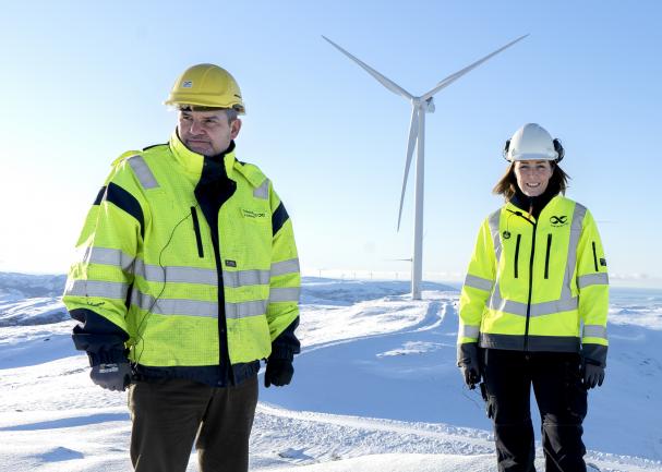 Koncernchef i Aneo, Ståle Gjersvold, och koncerndirektör för tillväxt av förnybar energi i Aneo, Kari Skeidsvoll Moe.
